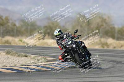 media/Dec-04-2025-Racers Edge (Thu) [[5ebc9f124d]]/3-B Group/1-Session 1 (Turn 7)/